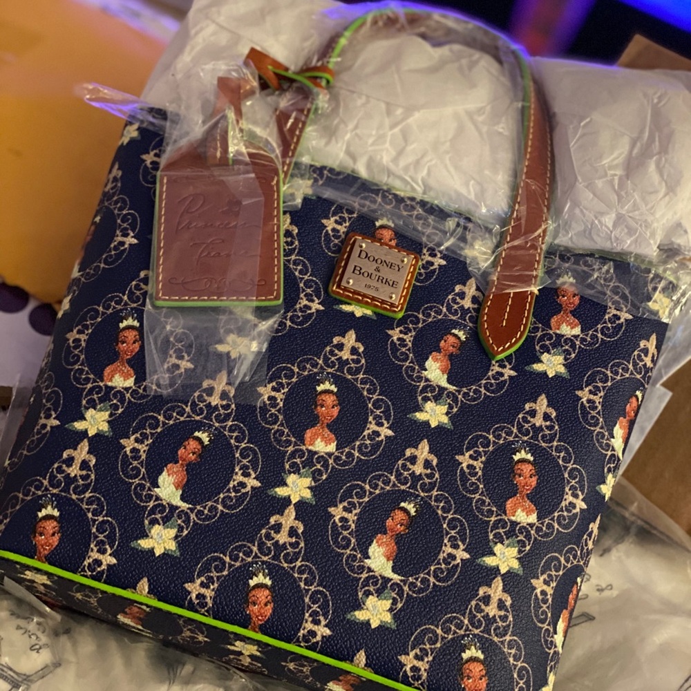 New disney dooney and Bourne bag (sold)
